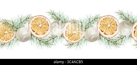 Nahtlose Weihnachtsgrenze mit Tannenzweigen, getrockneten Orangenscheiben, Holzkugeln Aquarell isolierte Illustration. Handgezeichnetes pastellfarbenes botanisches Neujahr Stockfoto