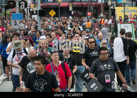 10. Juli 2018 – San Diego, CA, USA – SAN DIEGO, CA.-20. Juli 2018,- The Crow gowed am 2. Tag der Comic-Con 2018 in San Diego, CA. FOTO/JOHN GIBBINS-Mitarbeiter Fotograf, San Diego Union-Tribune. â 2018 (Kreditbild: © John Gibbins/San Diego Union-Tribune Via ZUMA Wire) Stockfoto
