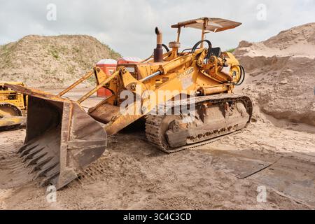 7. September 2024: Aldtsjerk-Niederlande: Fiat-Allis-Kettenlader während eines historischen Erdbewegungswochenendes in einer Sandgrube in Friesland, The Net Stockfoto