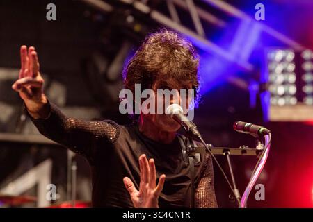 25. Juli 2018 – Edmonton, Alberta, Kanada – Al Harlow an Lead Guitars und Vocals. Die kanadischen Rock-Icons Prism stürmten auf die K-Days North-Bühne. Die Band gibt es seit 41 Jahren, wobei in jedem Jahrzehnt 15 Alben veröffentlicht wurden. Die Band produzierte über 15 Top-100-Hits in Kanada und den USA. (Credit Image: © Ron Palmer/SOPA Images via ZUMA Wire) Stockfoto