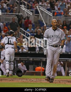22. August 2018 – Miami, FL, USA – die New York Yankees’ Aaron Hicks reagieren am Mittwoch, den 22. August 2018, gegen die Miami Marlins im Marlins Park in Miami. Die Marlins haben mit 9:3 gewonnen. (Bild: © David Santiago/TNS via ZUMA Wire) Stockfoto