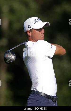 1. September 2018 – Norton, Massachusetts, USA – Justin Thomas schlägt in der zweiten Runde der Dell Technologies Championship das 14. Loch ab. (Bild: © Debby Wong/ZUMA Wire) Stockfoto