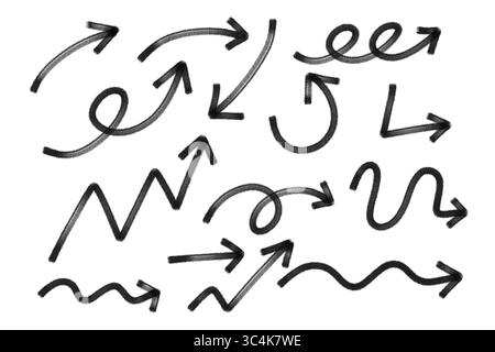 Handgezeichnete Schwarze Pfeile Sammlung isoliert auf transparentem Hintergrund, Schwarzer Pfeil PNG Doodle Set, Grunge Pfeile Stockfoto