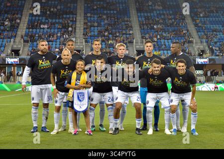 19. September 2018 - San Jose, Kalifornien, Vereinigte Staaten - San Jose, CA - Mittwoch, 19. September 2018: San Jose Earthquakes Starting Eleven, Kick Childhood Cancer vor einem Spiel der Major League Soccer (MLS) zwischen den San Jose Earthakes und Atlanta United FC im Avaya Stadium. (Kreditbild: © John Todd/ISIPhotos via ZUMA Wire) Stockfoto