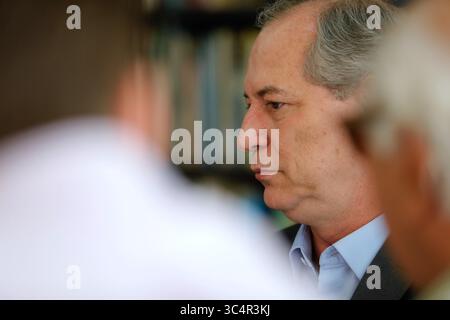 20. September 2018 - Sao Paulo, Sao Paulo, Brasilien - Sao Paulo, Sao Paulo, Brasilien - September 2018 - der Kandidat der Demokratischen Arbeiterpartei für die Präsidentschaft Brasiliens, CIRO GOMES, während eines Treffens mit Vertretern des brasilianischen Architekteninstituts in SÃ Paulo (Bild: © Marcelo Chello/ZUMA Wire) Stockfoto