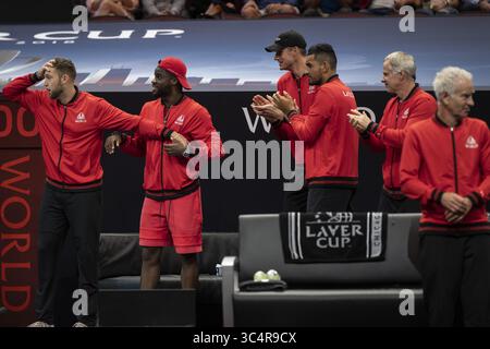 21. September 2018 – Chicago, Illinois, USA – Team World feiert das dritte Einzelspiel am ersten Tag des Laver Cup im United Center in Chicago, Illinois. (Bild: © Shelley Lipton/ZUMA Wire) Stockfoto