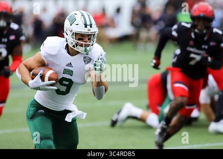 22. September 2018: Ohio Bobcats WR Andrew Meyer läuft nach einem Fang während eines NCAA-Fußballspiels zwischen den Cincinnati Bearcats und den Ohio University Bobcats im Nippert Stadium in Cincinnati, Ohio. Kevin Schultz/CSM(Credit Image: &Copy; Kevin Schultz/CSM via ZUMA Wire) Stockfoto