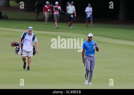 22. September 2018 – Atlanta, Georgia, USA – Tiger Woods nähert sich dem siebten Grün während der dritten Runde der TOUR Championship 2018. (Bild: © Debby Wong/ZUMA Wire) Stockfoto