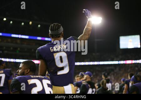 22. September 2018: Washington Huskies Running Back Myles Gaskin (9) bejubelt die Huskies-Verteidigung während eines Spiels zwischen den Arizona State Sun Devils und Washington Huskies im Husky Stadium in Seattle, WA. Sean Brown/CSM(Credit Image: &Copy; Sean Brown/CSM via ZUMA Wire) Stockfoto