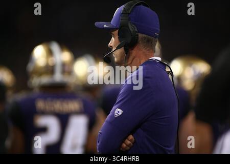 22. September 2018: Chris Petersen, Cheftrainer der Washington Huskies, während eines Spiels zwischen den Arizona State Sun Devils und Washington Huskies im Husky Stadium in Seattle, WA. Sean Brown/CSM(Credit Image: &Copy; Sean Brown/CSM via ZUMA Wire) Stockfoto
