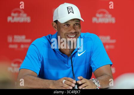 22. September 2018 – Atlanta, Georgia, USA – Tiger Woods spricht nach der dritten Runde der TOUR Championship 2018 mit den Medien. (Bild: © Debby Wong/ZUMA Wire) Stockfoto