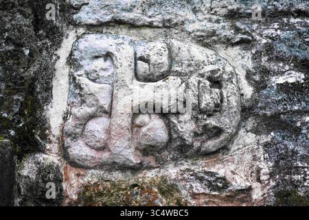 2. November 2016 - Belize - Maya-Ruinen der archäologischen Stätte Xunantunich in der Nähe von San Ignacio, Belize. Nahaufnahme eines Gesichtssteins. (Kreditbild: © Sergi Reboredo/ZUMA Wire) Stockfoto