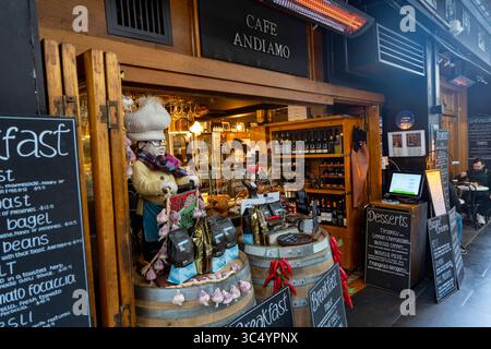Melbourne Laneway, Cafe Andiamo Restaurant in Degraves Street Laneway, Melbourne Stadtzentrum, Victoria, Australien Stockfoto