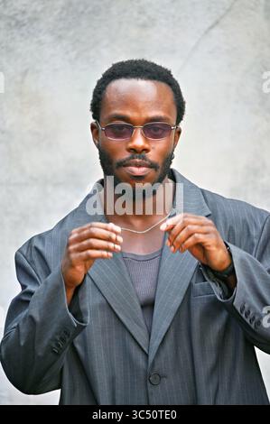 LONDON, GROSSBRITANNIEN. Juli 2025. Jonathon Ajayi bei der Filmpremiere „Alien Earth“ im Barbican Centre, London, Großbritannien. (Foto von 李世惠/siehe Li/Picture Capital) Credit: Siehe Li/Picture Capital/Alamy Live News Stockfoto