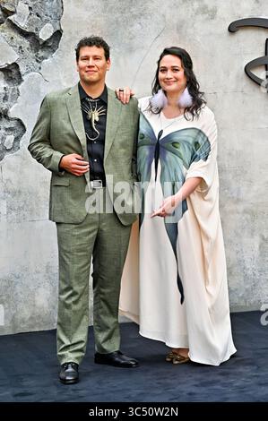 LONDON, GROSSBRITANNIEN. Juli 2025. Migizi Pensoneau, Lily Gladstone bei der Filmpremiere „Alien Earth“ im Barbican Centre, London, Großbritannien. (Foto von 李世惠/siehe Li/Picture Capital) Credit: Siehe Li/Picture Capital/Alamy Live News Stockfoto