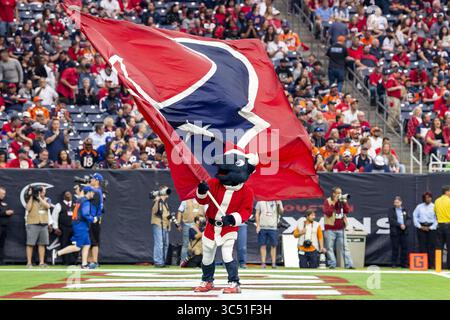 Dezember 2019, Houston, Texas, USA: 08. Dezember 2019: Houston Texans Maskottchen Toro, nachdem die Texans im vierten Viertel des Spiels gegen die Denver Broncos im NRG Stadium in Houston, Texas, einen Treffer erzielt hatten. Maria Lysaker / ZUMA Press. (Bild: © Maria Lysaker/ZUMA Wire) Stockfoto