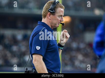 15. Dezember 2019: Dallas Cowboys-Cheftrainer Jason Garrett während eines Spiels der NFL zwischen den Los Angeles Rams und den Dallas Cowboys im AT&T Stadium in Arlington, TX Dallas besiegte Los Angeles 44-21 Albert Pena/CSM (Credit Image: &Copy; Albert Pena/CSM via ZUMA Wire) Stockfoto