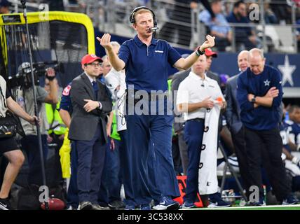 15. Dezember 2019: Dallas Cowboys-Cheftrainer Jason Garrett während eines Spiels der NFL zwischen den Los Angeles Rams und den Dallas Cowboys im AT&T Stadium in Arlington, TX Dallas besiegte Los Angeles 44-21 Albert Pena/CSM (Credit Image: &Copy; Albert Pena/CSM via ZUMA Wire) Stockfoto