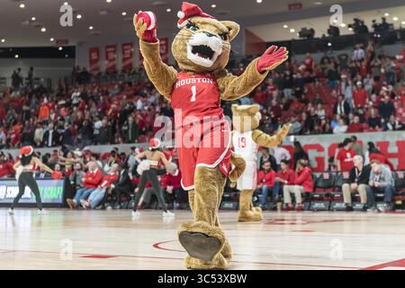 19. Dezember 2019, Houston, Texas, USA: Houston Cougars Maskottchen SASHA tanzt während der Pause beim Spiel zwischen den Houston Cougars und den UTEP Miners im theÂ Fertitta Center, Houston, Texas (Foto: © Lynn Pennington/ZUMA Wire) Stockfoto