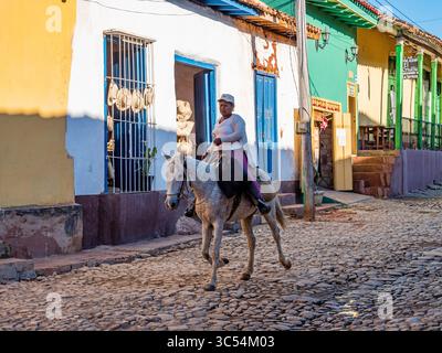 14. Dezember 2019, Trinidad, Sancti Spiritus, Kuba: Transport auf den Kopfsteinpflasterstraßen von Trinidad Kuba (Foto: © Milo Hess/ZUMA Wire) Stockfoto