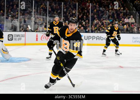 29. Dezember 2019: Matt Grzelcyk, Verteidiger der Boston Bruins (48) im NHL-Spiel zwischen den Buffalo Sabres und den Boston Bruins im TD Garden in Boston, Mass. Eric Canha/CSM(Kreditbild: &Copy; Eric Canha/CSM via ZUMA Wire) Stockfoto