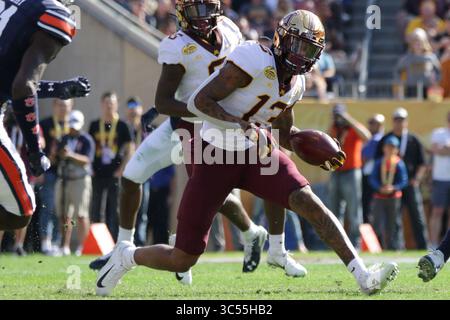 1. Januar 2020: Rashod Bateman (13) spielt mit dem Ball während des Outback Bowl NCAA-Fußballspiels zwischen den Minnesota Gophers und den Auburn Tigers im Raymond James Stadium in Tampa, Florida. Andrew J. Kramer/Cal Sport Media (Kreditbild: &Copy; Andrew J. Kramer/CSM via ZUMA Wire) Stockfoto