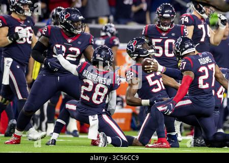 Januar 2020, Houston, Texas, USA: 4. Januar 2020: Houston Texans Linebacker Jake Martin (54) feiert seine Fumble-Erholung mit Outside Linebacker Barkevious Mingo (52), Free Safety Mike Adams (27) und Cornerback Vernon Hargreaves III (28) während des dritten Viertels des Wildcard-Spiels gegen die Buffalo Bills im NRG Stadium in Houston, Texas. Maria Lysaker / ZUMA Press. (Bild: © Maria Lysaker/ZUMA Wire) Stockfoto