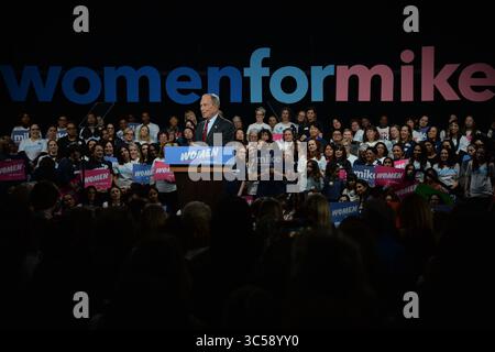 Januar 2020, New York, NY, USA: 15. Januar 2020 New York City. Mike Bloomberg spricht während der US-Präsidentschaftswahlkampagne am 15. Januar 2020 im Sheraton Hotel in New York. (Foto: © Kristin Callahan/Ace Pictures via ZUMA Press) Stockfoto