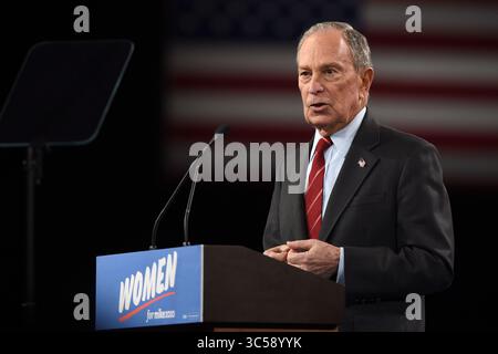Januar 2020, New York, NY, USA: 15. Januar 2020 New York City. Mike Bloomberg spricht während der US-Präsidentschaftswahlkampagne am 15. Januar 2020 im Sheraton Hotel in New York. (Foto: © Kristin Callahan/Ace Pictures via ZUMA Press) Stockfoto