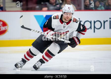 16. Januar 2020: Phil Kessel (81) im NHL-Spiel zwischen den Arizona Coyotes und den Vancouver Canucks in der Rogers Arena in Vancouver, Kanada. Dom Gagne/CSM(Kreditbild: &Copy; Dom Gagne/CSM via ZUMA Wire) Stockfoto
