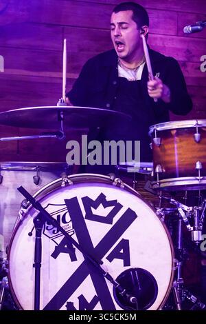 29. Januar 2020, Austin, Texas, USA: Die Indie Rock-Gruppe, amerikanische Autoren, tritt am 29. Januar 2020 (29.01.20) vor einer überfüllten Menschenmenge im Historic Scoot Inn in Austin, Texas auf. Foto von MATT SANCHEZ. (Bild: © Michael Mullenix/ZUMA Wire) Stockfoto