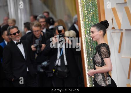 9. Februar 2020, Los Angeles, Kalifornien, USA: ROONEY MARA während der Ankunft des roten Teppichs für die 92. Academy Awards, verliehen von der Academy of Motion Picture Arts and Sciences (AMPAS), im Dolby Theatre in Hollywood. (Bild: © Kevin Sullivan via ZUMA Wire) Stockfoto