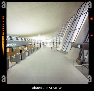 Januar 2020, Chantilly, Virginia, USA: Hauptterminal Interior, entworfen von Eero Saarinen, Dulles International Airport, Chantilly, Virginia, USA Foto von Balthazar Korab, 1962 (Foto: © JT Vintage/Glasshouse Via ZUMA Wire) Stockfoto
