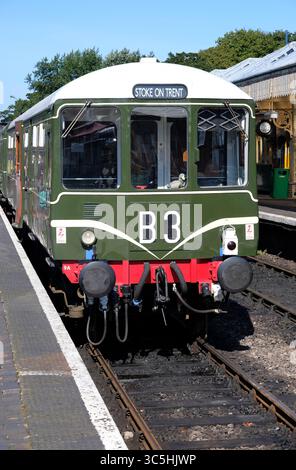 Oldtimer-Dieselzug am Bahnhof sheringham, Nord-norfolk, england Stockfoto