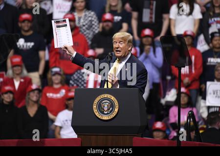 26. Juni 2019, Colorado Springs, Colorado, Vereinigte Staaten: US-Präsident Donald Trump spricht bei einer Wahlkampfkundgebung in Colorado Springs am 20. Februar 2020 während eines Wahlkampfs durch den Westen der USA. Colorado wird seine Präsidentschaftswahlen am 3. März abhalten, die erste Präsidentschaftswahlen seit 2004. Colorado verließ sich bei früheren Präsidentschaftswahlen auf ein Caucus-System. (Bild: © Bob Pearson/ZUMA Wire) Stockfoto