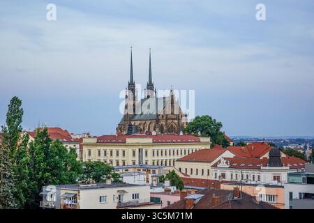 Blick vom Schlossberg Špilberk in Richtung St. Peter und St. Paul Kathedrale in Brünn, Tschechische Republik Stockfoto