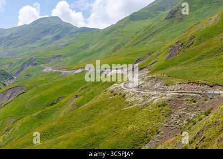 Die wunderschöne Berglandschaft von Upper Khevsureti, Georgien. Reisen Stockfoto