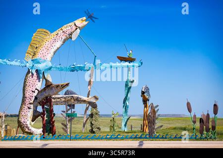Regent, USA – 13. Juli 2025: Die Fisherman's Dream-Skulptur am North Dakotas Enchanted Highway Stockfoto