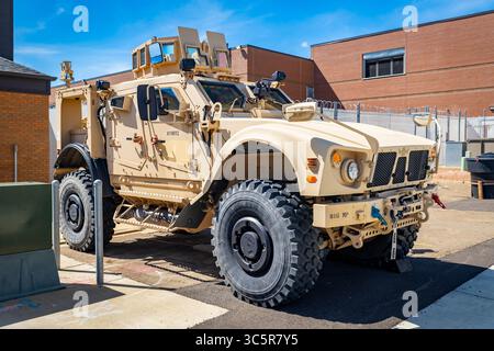 Dickinson, ND, USA – 13. Juli 2025: Minenbeständige Hinterlassenschaft der US Army Stockfoto
