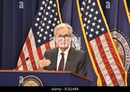 Washington, USA, 30. Juli 2025. Jerome Powell, Vorsitzender der US-Notenbank Federal Reserve, hält auf einer Pressekonferenz im Anschluss an eine Sitzung des Federal Open Market Committee (FOMC) in der Federal Reserve am 30. Juli 2025 in Washington, D.C. die Zinssätze wurden am Mittwoch für eine fünfte Sitzung in Folge unverändert gelassen. Quelle: Sha Hanting/China News Service/Alamy Live News Stockfoto