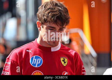 Budapest, Ungarn. 31. Juli 2025. Charles Leclerc (MON) Ferrari. 31.07.2025. Formel-1-Weltmeisterschaft, Rd 14, Großer Preis Von Ungarn, Budapest, Ungarn, Vorbereitungstag. Das Foto sollte lauten: XPB/Alamy Live News. Stockfoto