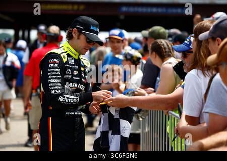 Brooklyn, Mi, USA. Juni 2025. Brooklyn, MI USA - 08. Juni 2025: Fahrer der NASCAR Cup Series, RYAN BLANEY (12) von High Point, NC, macht sich auf das FireKeepers Casino 400 in Brooklyn, MI. (Credit Image: © Walter G. Arce Sr./ASP via ZUMA Press Wire) NUR REDAKTIONELLE VERWENDUNG! Nicht für kommerzielle ZWECKE! Stockfoto