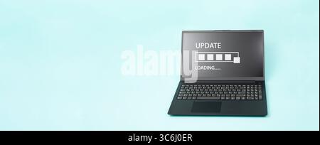 Update Wird Geladen, Laptop-Bildschirm Mit Fortschrittsleiste, Daten Hochladen, Geschäftskonzept, Installationsanwendung Stockfoto