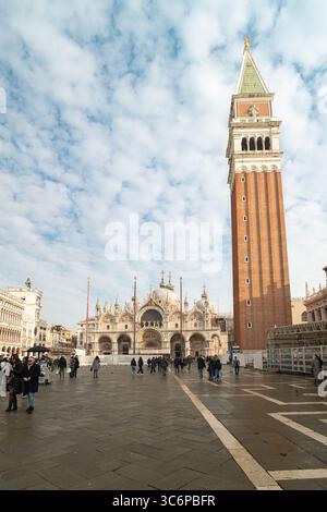 Piazza San Marco (Markusplatz) in Venedig, Italien Stockfoto