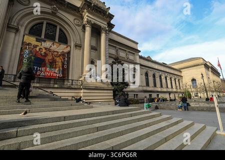 Straßenblick auf das Metropolitan Museum of Art in New York Stockfoto