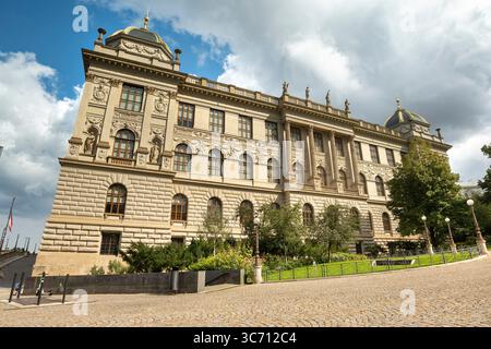 Tschechisches Nationalmuseum auf dem Wenzelsplatz Prag Tschechien Europa Stockfoto