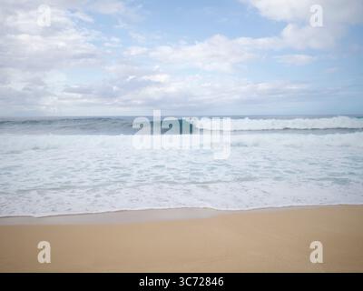 Januar 2021 - Haleiwa, Oahu, Hawaii, USA - Wellen brechen bei Rockpiles an der Nordküste (Bild: © Shalan Stewart/ZUMA Wire/ZUMAPRESS.com) Stockfoto