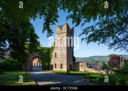Ruthin Castle Gate, Wales Stockfoto