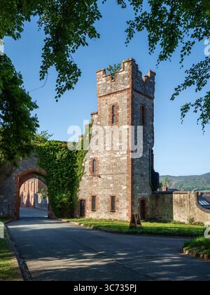 Ruthin Castle Gate, Wales Stockfoto