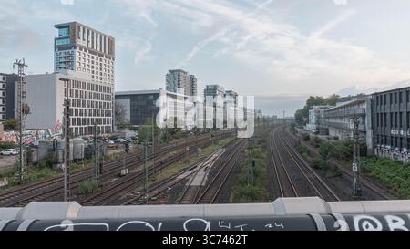 Blick über die Rails in Düsseldorf Wehrhahn Stockfoto